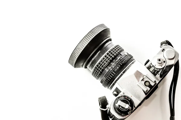 Klassisk kamera på isolerade bakgrund — Stockfoto