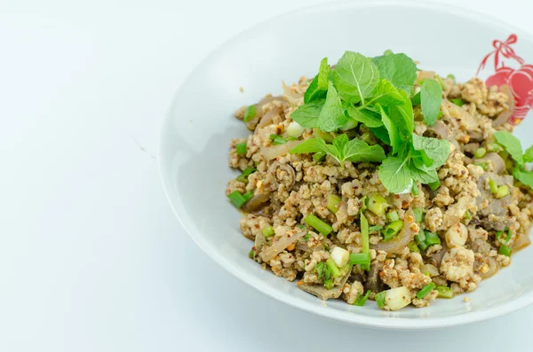 Pittig gehakt varkensvlees salade, gehakt varkensvlees puree met pittige, Thaise gerechten — Stockfoto