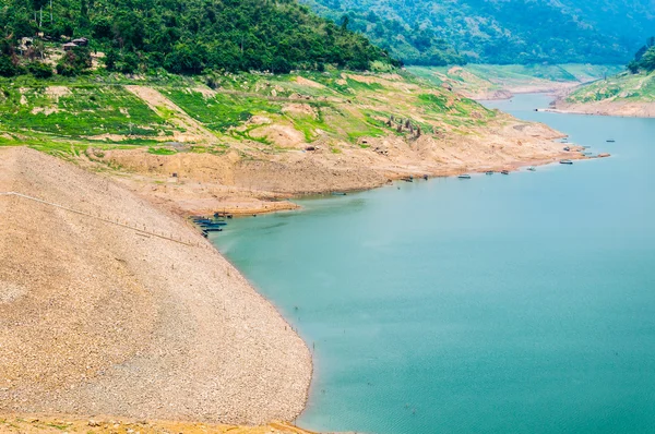 Khundanprakanchon dam, Nakhon Nayok, Thailand — Stockfoto