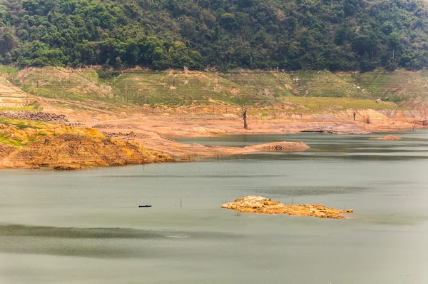 Khundanprakanchon dam, Nakhon Nayok, Tailândia — Fotografia de Stock