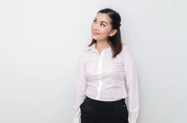 Porträt einer lächelnden Geschäftsfrau, isoliert auf weißem Hintergrund — Stockfoto
