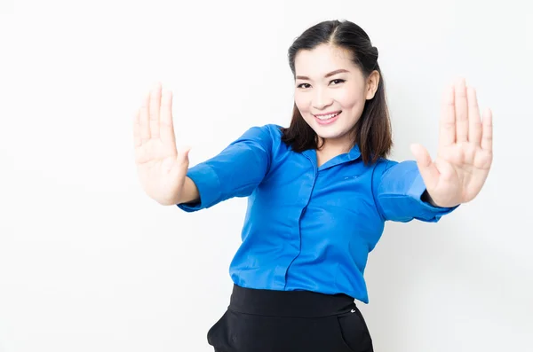 Imagen de una joven con un aspecto encantador y una sonrisa encantadora — Foto de Stock