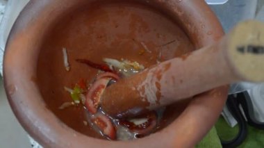 Papaya salatası baharatlı Tayland gıda