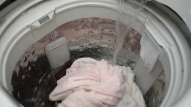 Çamaşır makinesi.