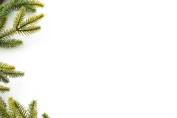 Белый Стол Рождественским Декором Включая Сосновые Ветви Рождеством Новым Годом — стоковое фото