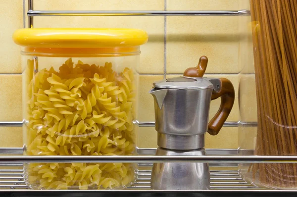 Vasetti di Pasta e Mini-Caffettiera — Foto Stock