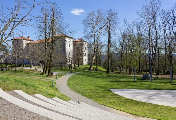 Schloss Kromberk aus dem Park — Stockfoto