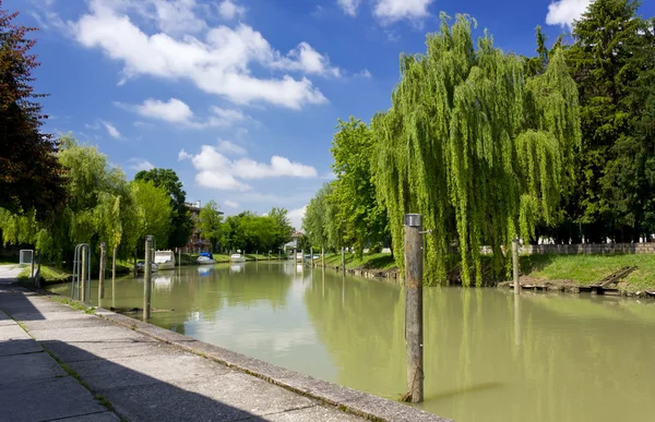 Kleine rivier — Stockfoto