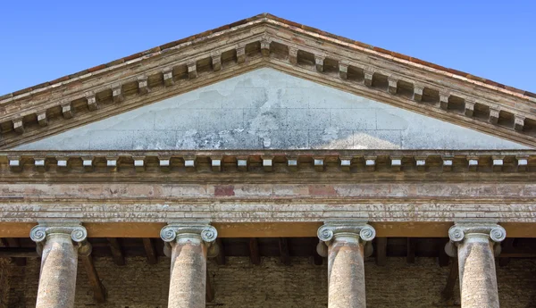 Close-up On Neoclassic Building — Stock Photo, Image
