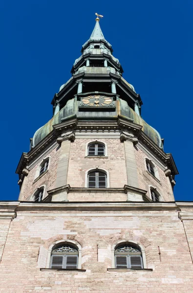 Tanke på Petersdomen i riga — Stockfoto