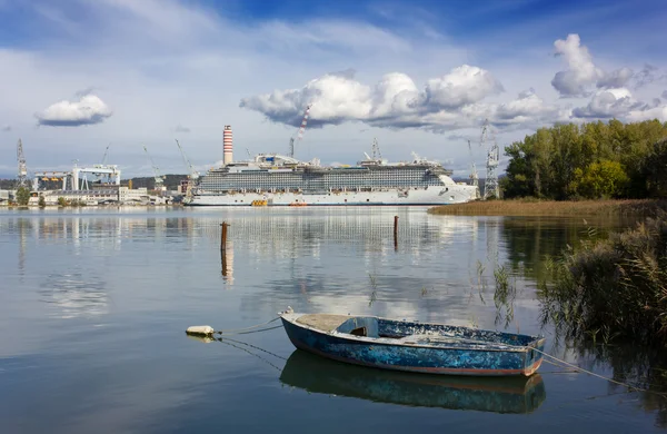 View of Monfalcone Shipyard — Stock Photo, Image
