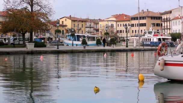 Vista de Grado desde el agua — Vídeos de Stock