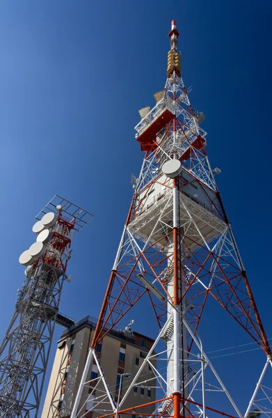 Telecommunicatie antennes — Stockfoto