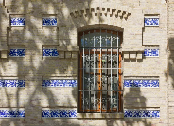 Detalhe do Exterior de um Edifício Histórico em Valencia — Fotografia de Stock