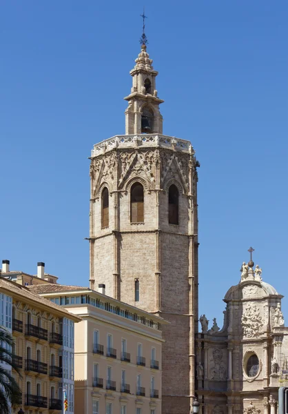 瓦伦西亚大教堂的钟塔 — 图库照片