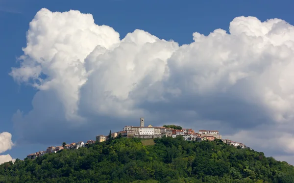 Vila de Motovun na Ístria — Fotografia de Stock