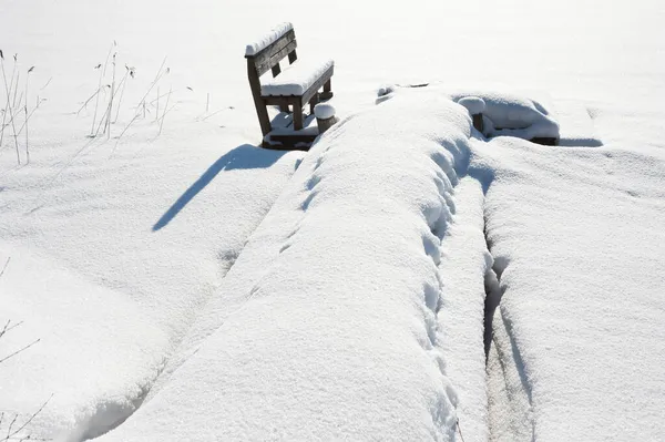 Molo Panchina Coperti Neve Fresca — Foto Stock