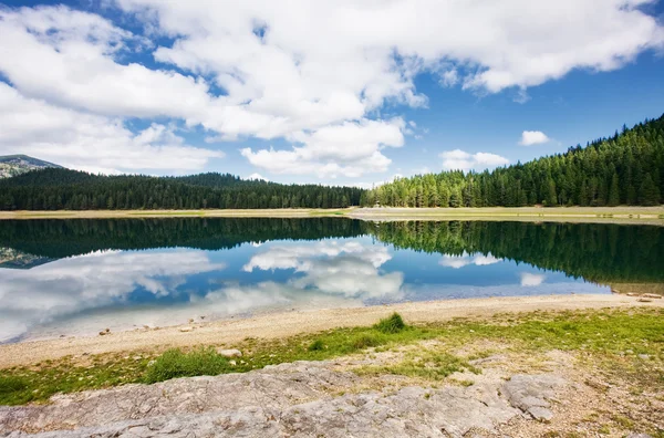 Lake and sky — Stockfoto