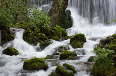 Güzel şelale manzarası