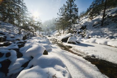 akımı ile kış manzarası