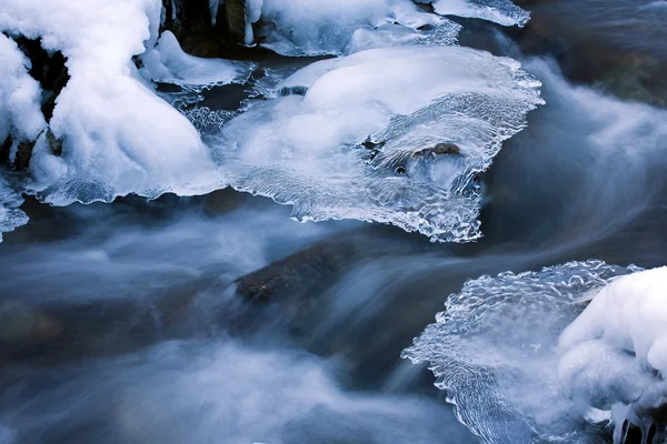 Téli mountain river — Stock Fotó