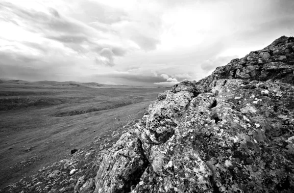 Prachtige landschap berg zwart-wit — Stockfoto