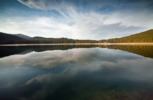 Beautiful morning on the lake — Stock Photo, Image