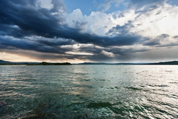 El lago — Foto de Stock