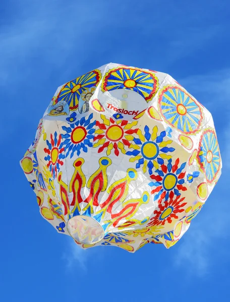 Papírt dobott hőlégballon — Stock Fotó