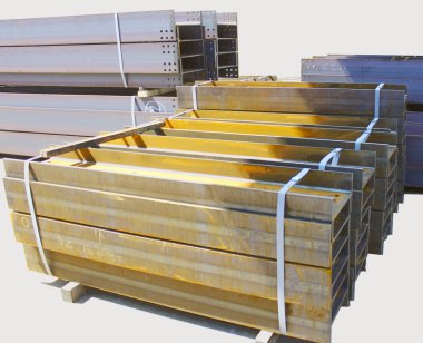 yığın corten çelik kirişler