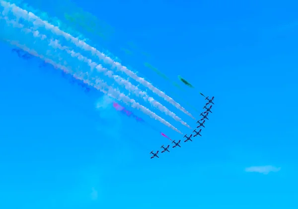 Hava Gösterisi Jet Uçakları Akrobatik Talyan Takımı Frecce Tricolori Gökyüzüne — Stok fotoğraf