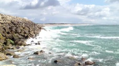 kayalar isabet dalgalar deniz