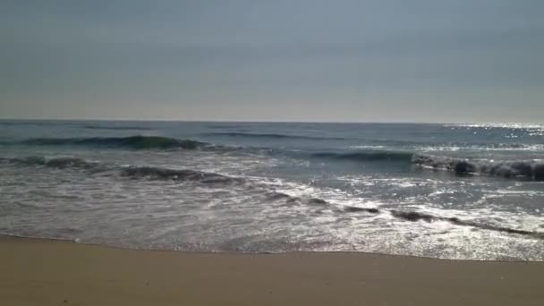 Ondas do mar na areia — Vídeo de Stock