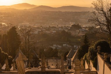Bom Jesus do Monte (Portekiz 'de Bom Jesus de Braga Mabedi olarak da bilinir), Portekiz' in Braga eyaletinde yer alan bir şehirdir..