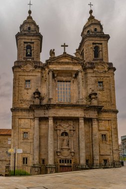 St. Francis Manastırı ve kurucusu Assisi 'li Aziz Francis' in anıtı Santiago de Compostela, İspanya