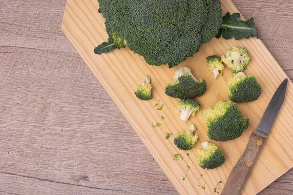 Gesunde Grüne Bio Rohbrokkoli Blüten Bereit Zum Kochen — Stockfoto