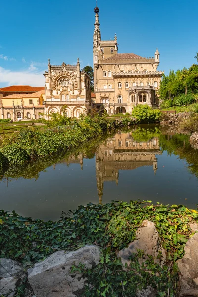 Вид Дворец Bucaco Садом Португалии Дворец Построен Стиле Нео Мануэлино — стоковое фото