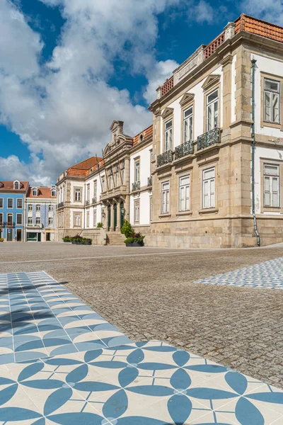 プラタ レプリカは オヴァール市の歴史的中心部にある市庁舎の前に位置しています ポルトガルのアヴェイロ — ストック写真