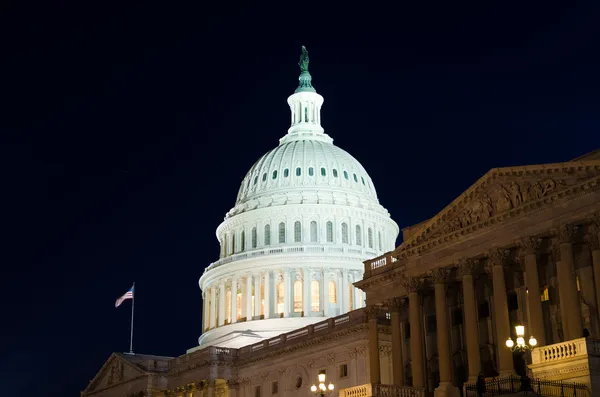 US Capitol dome at night — Stock Photo, Image