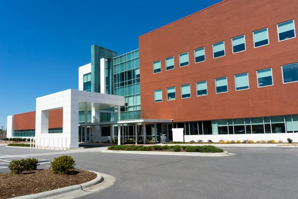 Modern medical center building — Stock Photo, Image