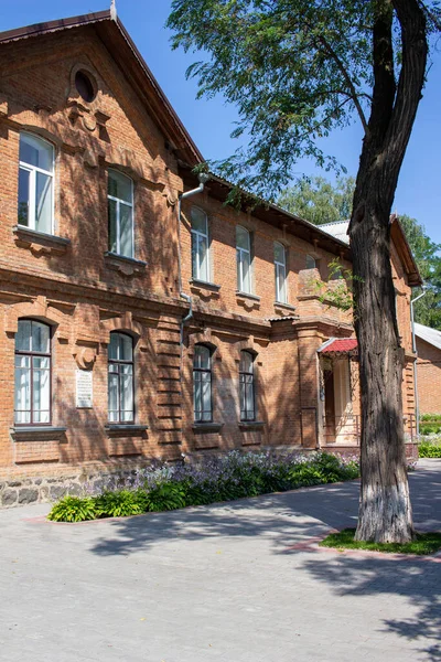 Pavlysh Ucrania Agosto 2021 Fachada Antiguo Edificio Una Escuela Rural — Foto de Stock