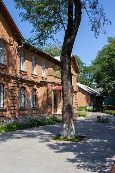 Pavlysh Ucrania Agosto 2021 Fachada Antiguo Edificio Una Escuela Rural — Foto de Stock