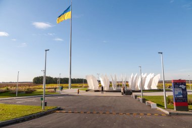 Shpola, Ukrayna - 10 Ekim 2021: Ukrayna coğrafi merkezi