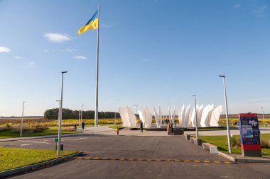 Shpola, Ukrayna - 10 Ekim 2021: Ukrayna coğrafi merkezi