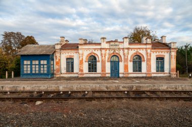 Sygnaivka, Ukrayna - 10 Ekim 2021: Sygnaivka, Ukrayna 'daki tren istasyonu