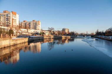 Kropyvnytskyi, Ukraine - Januaru 2, 2022: Inhul River in Kropyvnytskyi in the winter time 