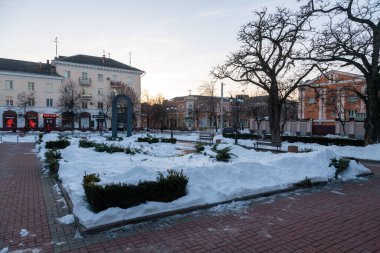 Kropyvnytskyi, Ukrayna - 2 Ocak 2022: Pauchenko Caddesi üzerindeki binalar