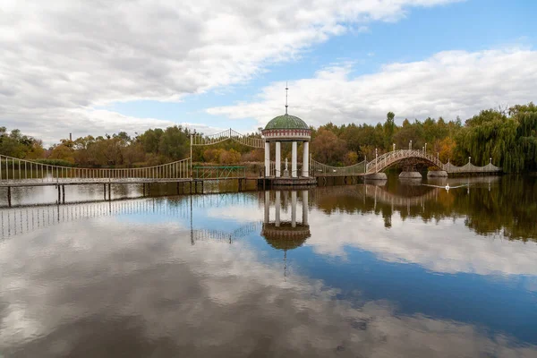 Ivan Região Cherkasy Ucrânia Outubro 2022 Belo Parque Com Lago — Fotografia de Stock