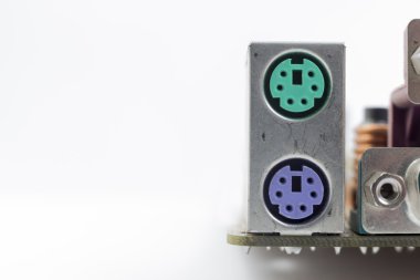 Bilgisayar anakart kartı konektörleri