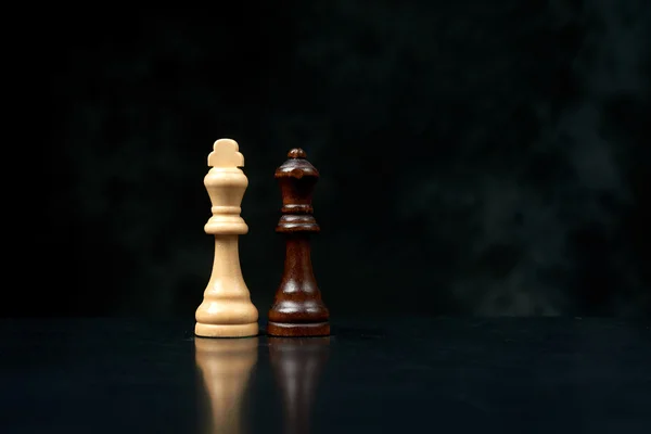 Wooden chess pieces. — Stock Photo, Image